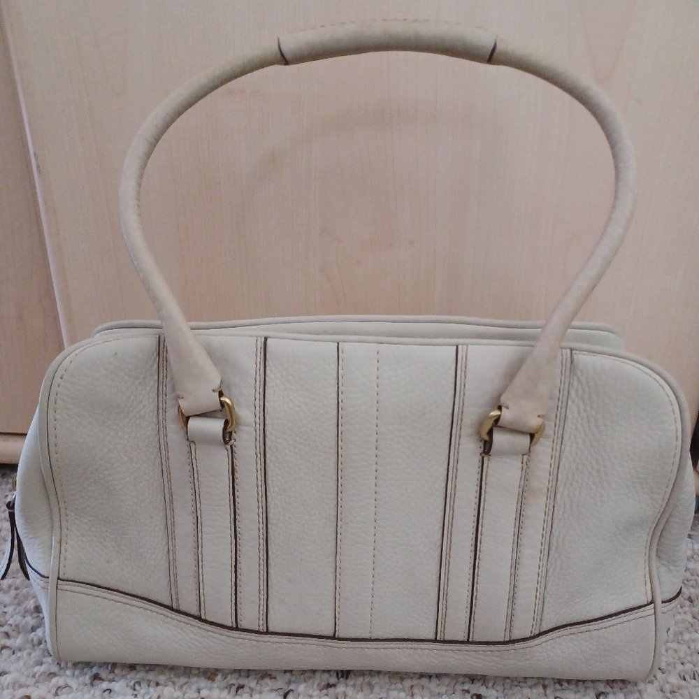Coach, medium size, white